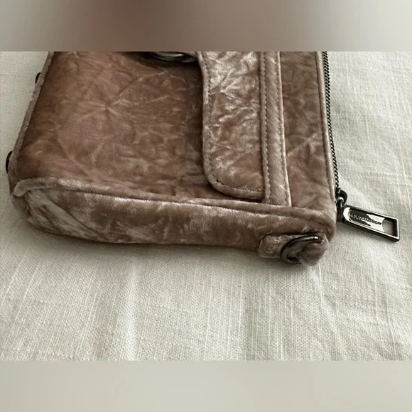 Rebecca Minkoff crossbody bag. - Picture 3 of 10